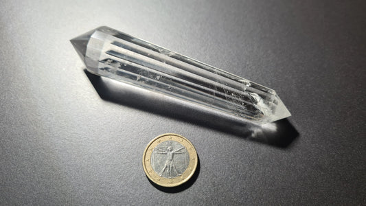 Cristal de quartz - 16 facettes - 10.7 x 2.3 cm - 73.9g Ma boutique