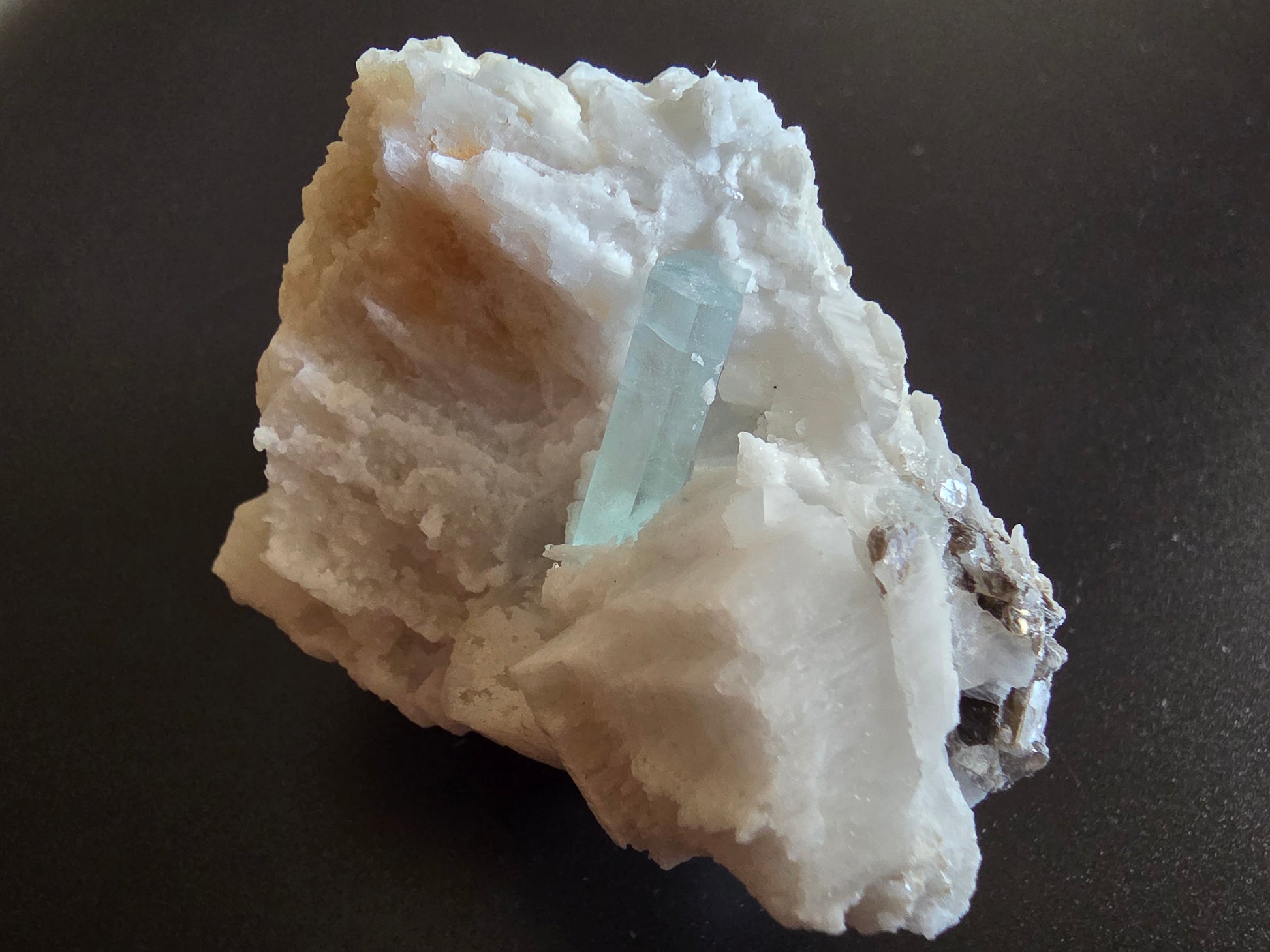 28 - Aigue-marine Cristal Roche