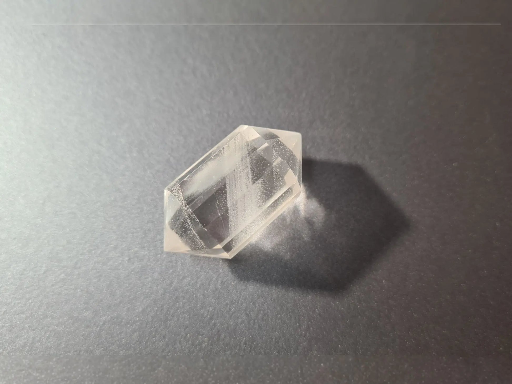Petits cristaux de quartz 12 facettes Cristal Roche